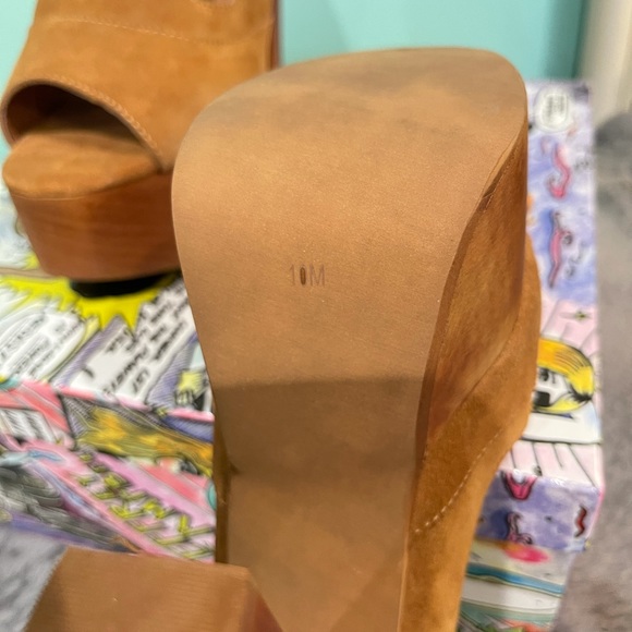 Jeffrey Campbell Foxy Tan Suede platform wood heel - Picture 11 of 16